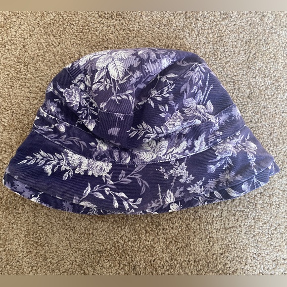 GAP Floral Print Bucket Hat - Picture 2 of 5